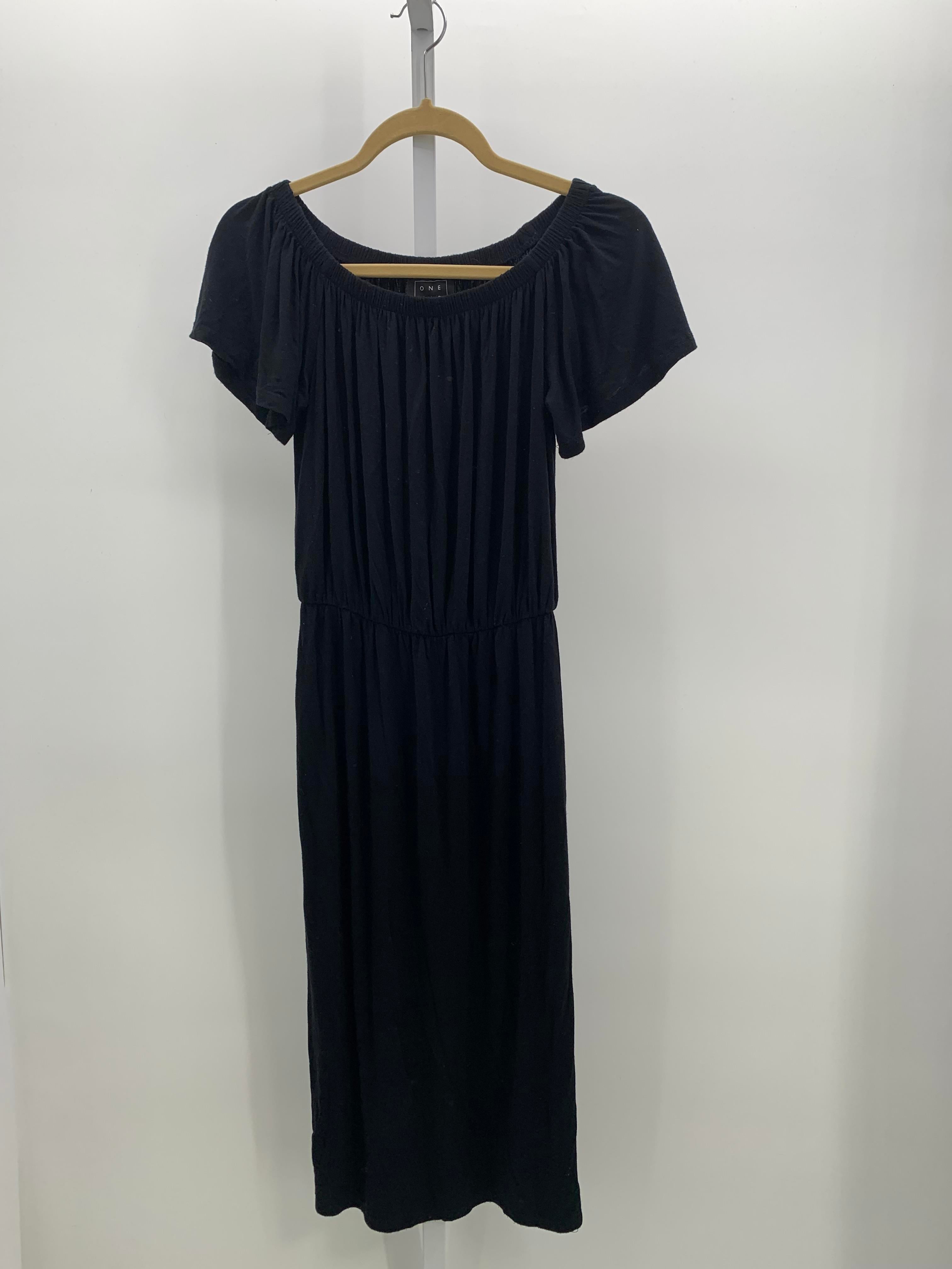 Size Small Misses Short Sleeve Dress