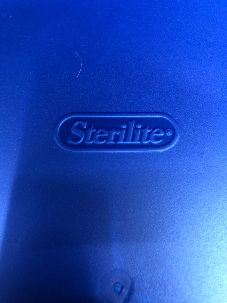 NEW STERILITE PLASTIC CONTAINER.