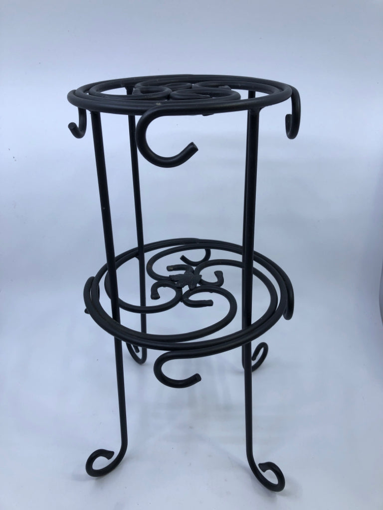 2 TIER WROUGHT IRON SHELF.
