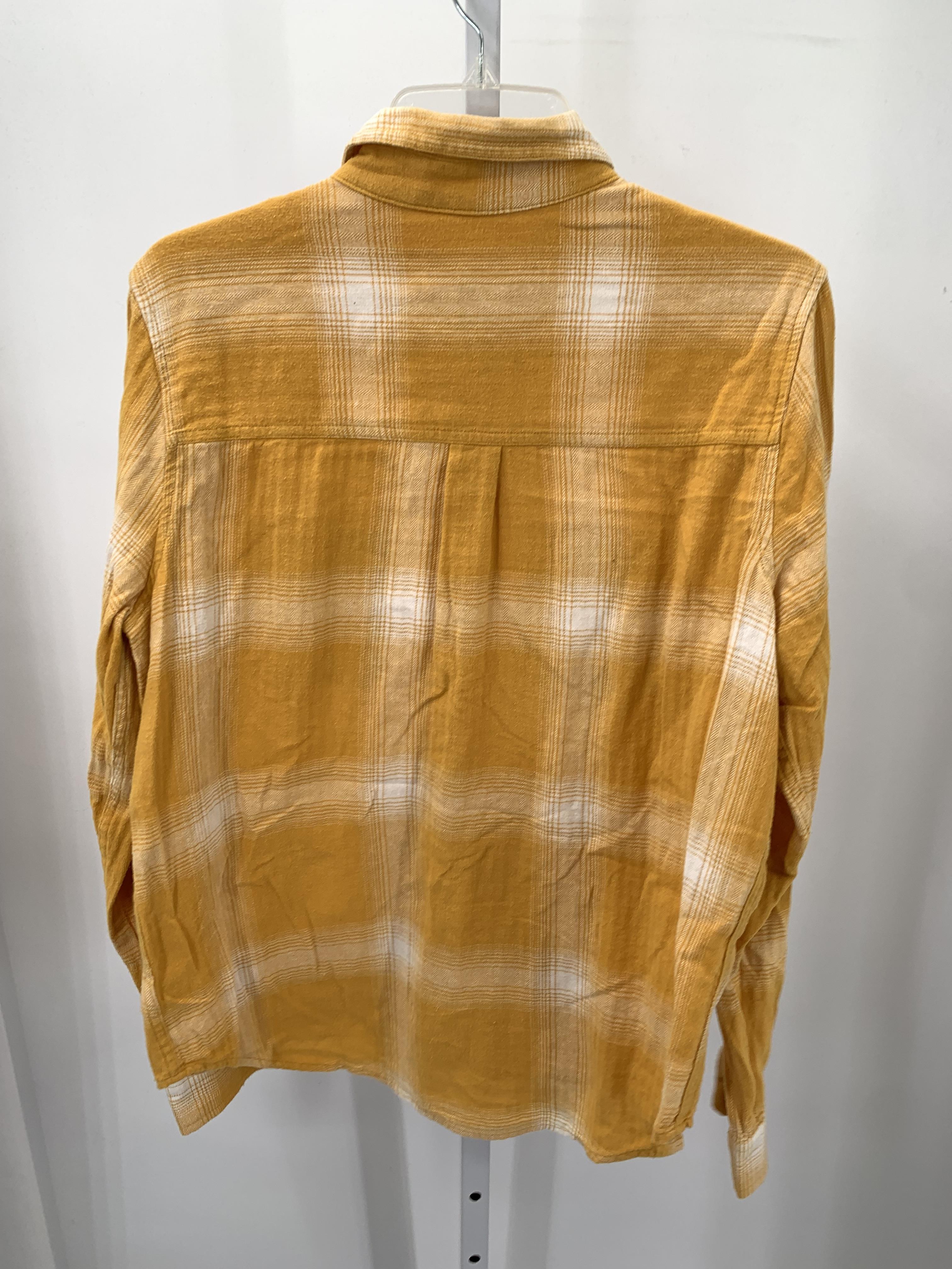 Universal Thread Size Medium Misses Long Sleeve Shirt