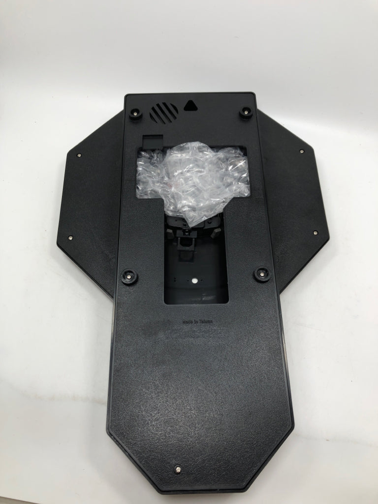 JUSTTIME REGULATOR CLOCK W/PENDULUM IN BOX.