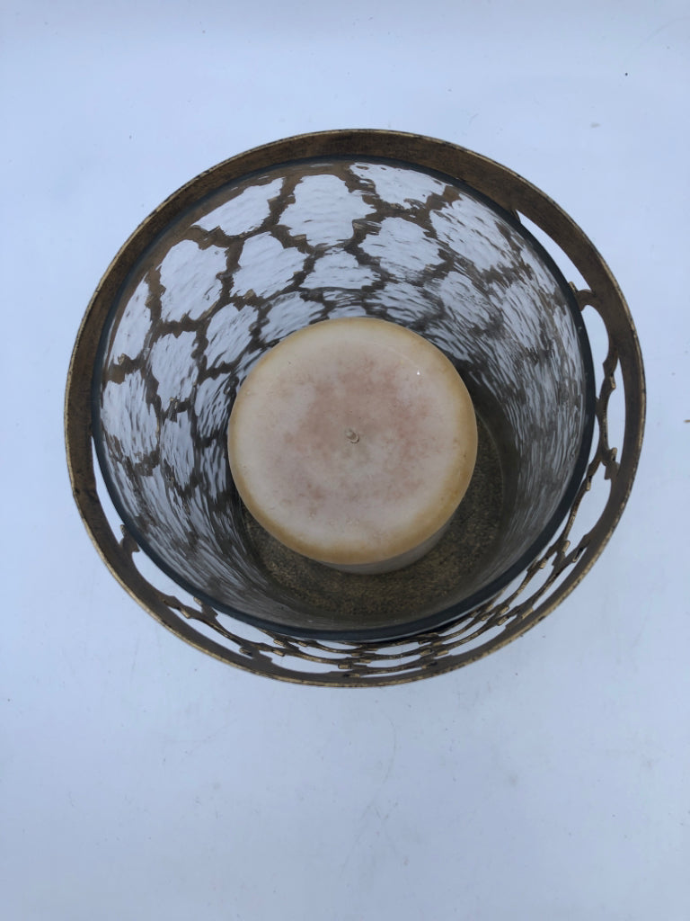 GOLD ACCENT CANDLE HOLDER W GLASS INSERT+ CANDLE.