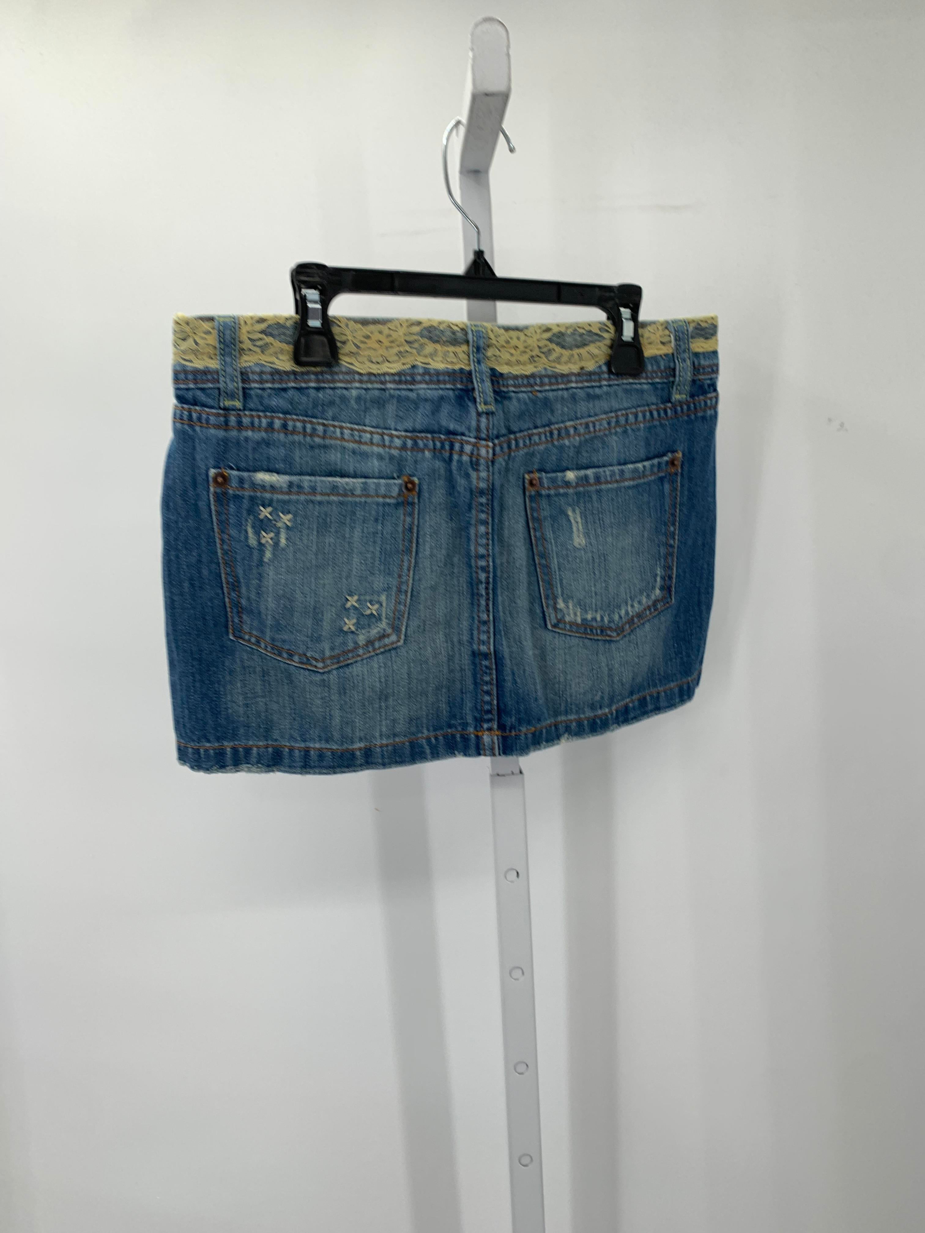 Urban Behavior Size Small Juniors Skirt