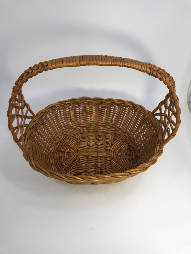 TAN BRAIDED BASKET W/BRAIDED & WRAPPED HANDLE.