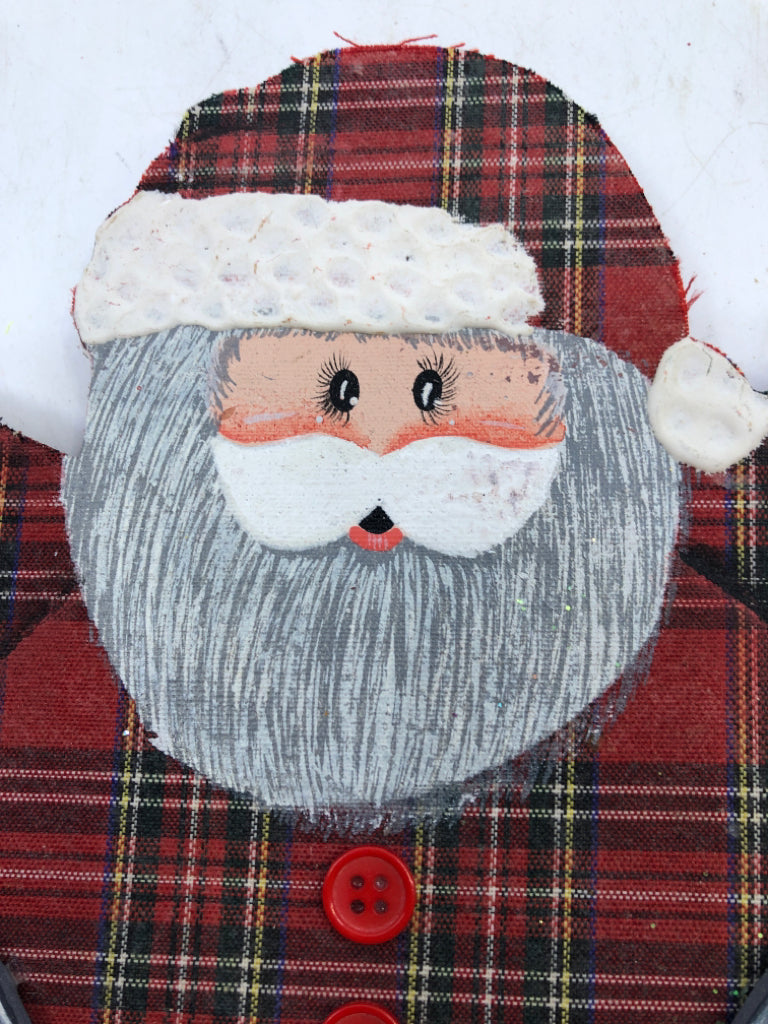 OPEN ARMS SANTA WALL HANGING.