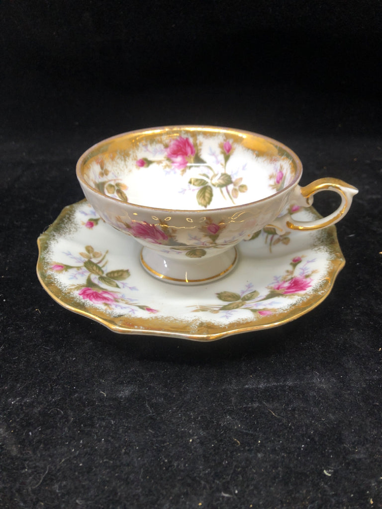 VTG GOLD ACCENT ROSE TEACUP AND SAUCER.