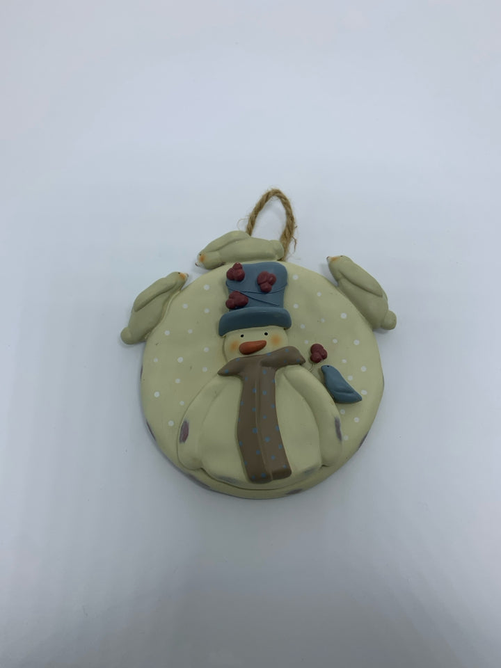 CREAM EMBOSSED SNOWMAN CIRCLE PLAQUE W/ BUNNIES PEACE IN THE MEADOW BONNIE LYNN.