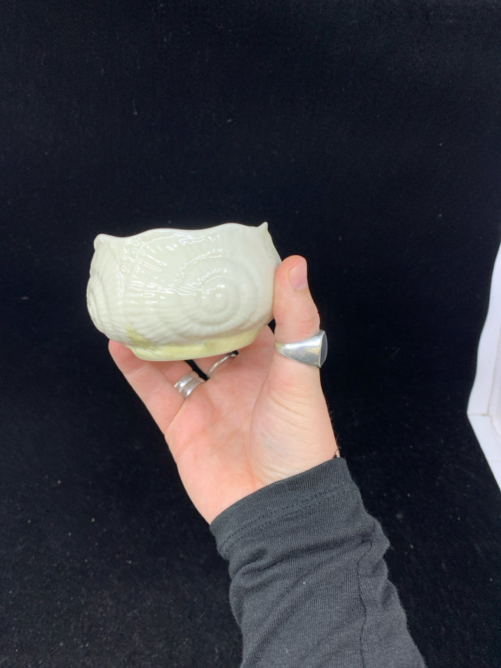 IVORY SHORT BOWL W/ EMBOSSED SWIRL SHELL DESIGN BELLEEK.