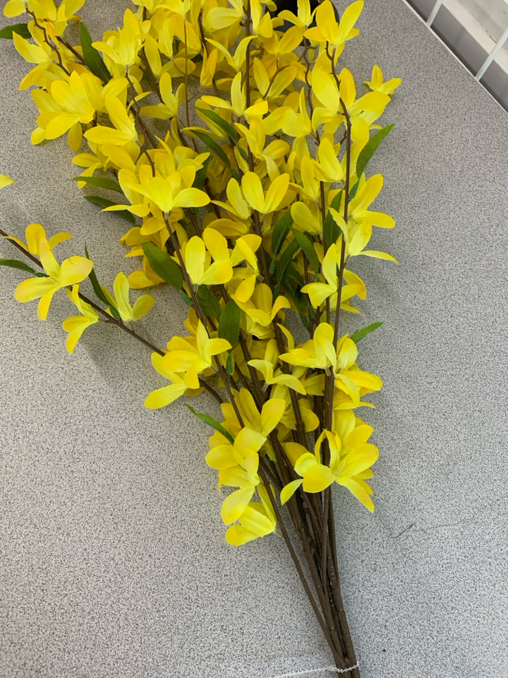 FAUX YELLOW FLOWER BUNDLE.