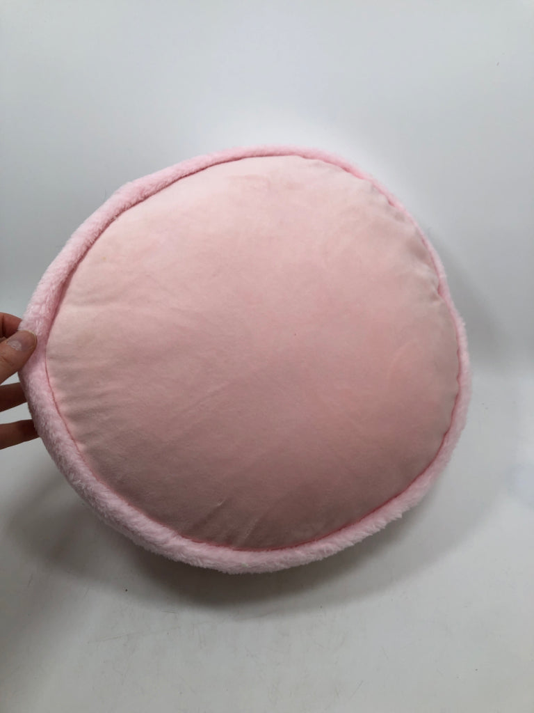PINK MACAROON PILLOW.