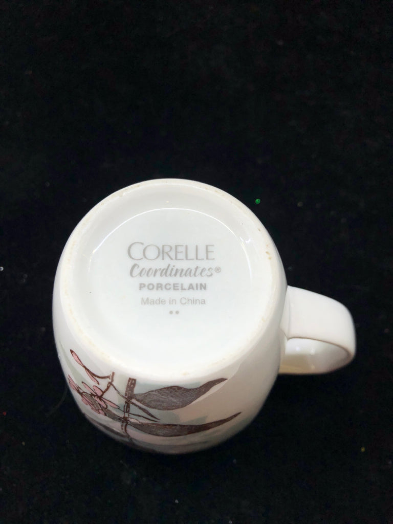 6 CORELLE BROWN LEAF PATTERN MUGS.