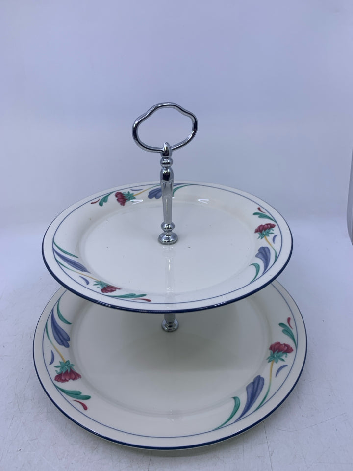 POPPIES ON BLUE 2 TIERED SERVING TRAY W/ SCALLOPED HANDLE.