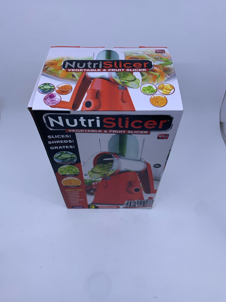 NIB NUTRISLICER VEG/FRUIT SLICER.