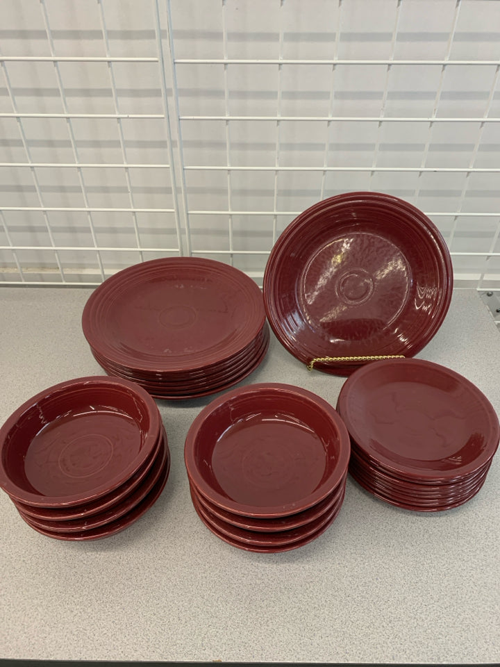 24PC MAROON FIESTA DINNER SVC FOR 8.