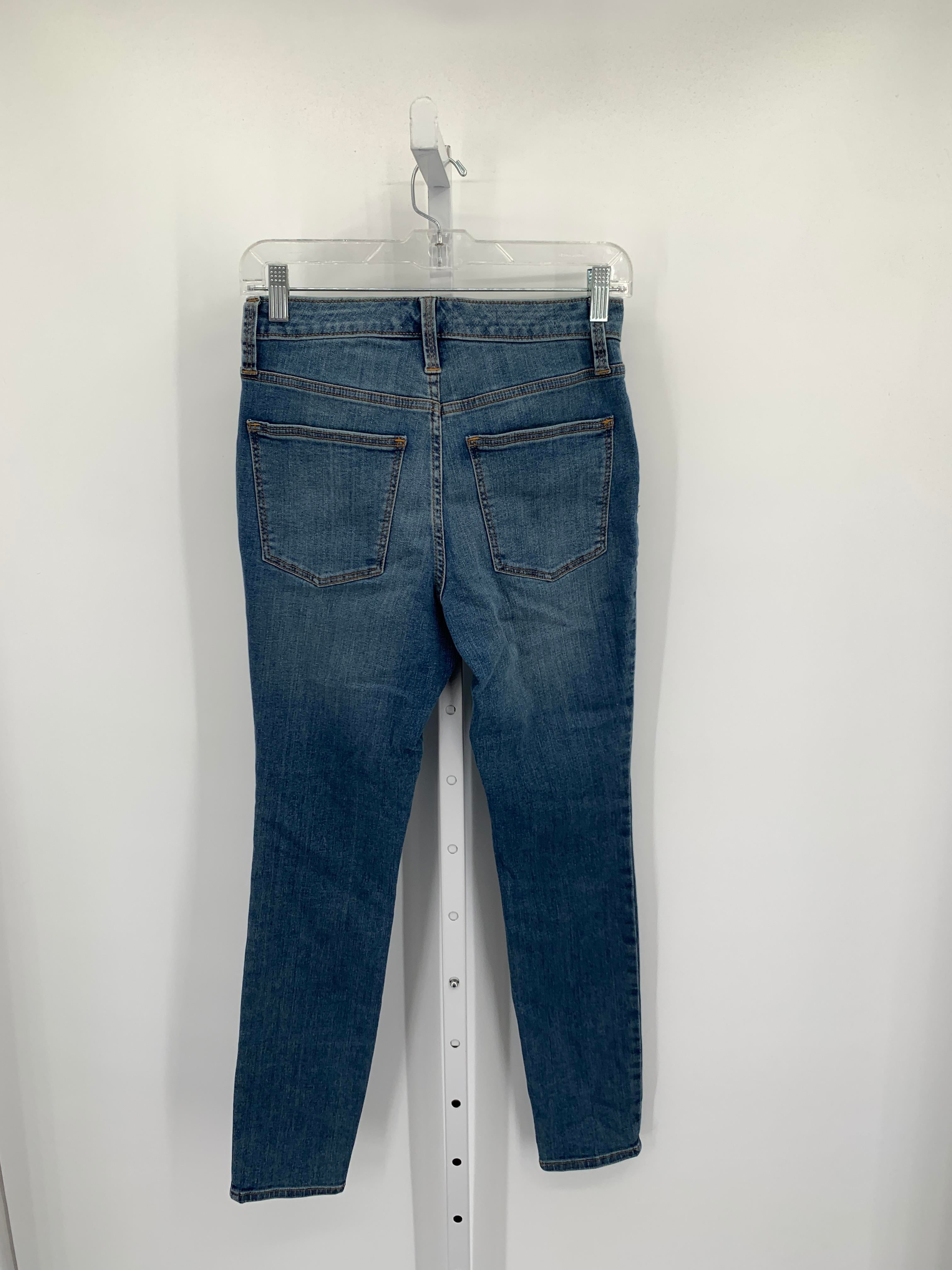 Universal Thread Size 4 Misses Jeans