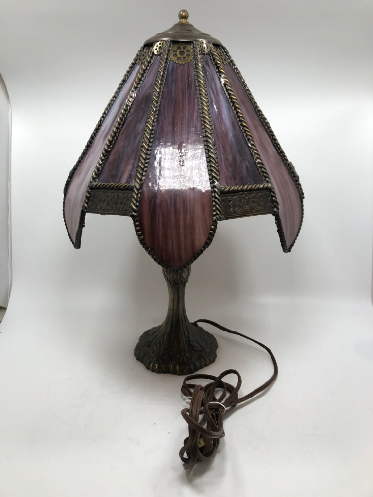 STAINED GLASS LAMP W/GEAR DESIGN + BRASS BASE.