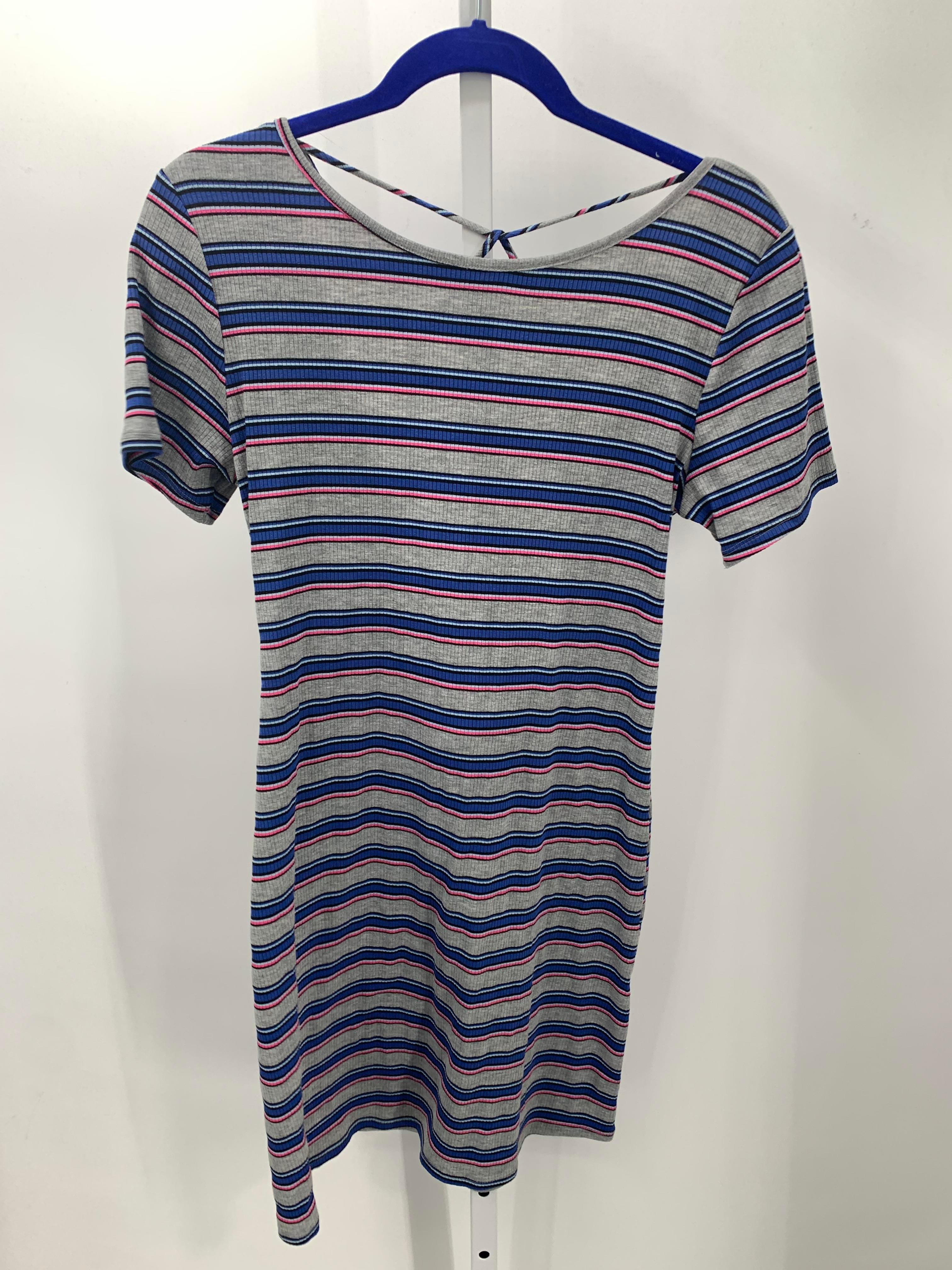 Size Large Juniors Short Sleeve Dress