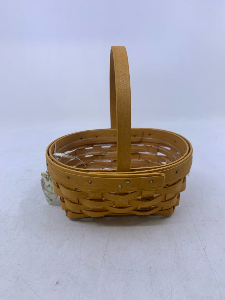 1999 OVAL HORIZON OF HOPE BASKET W/ PROTECTOR & TIER-ON.