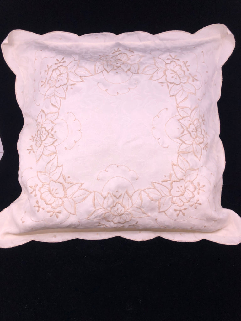 CREAM FLOWER EMBROIDERED PILLOW.
