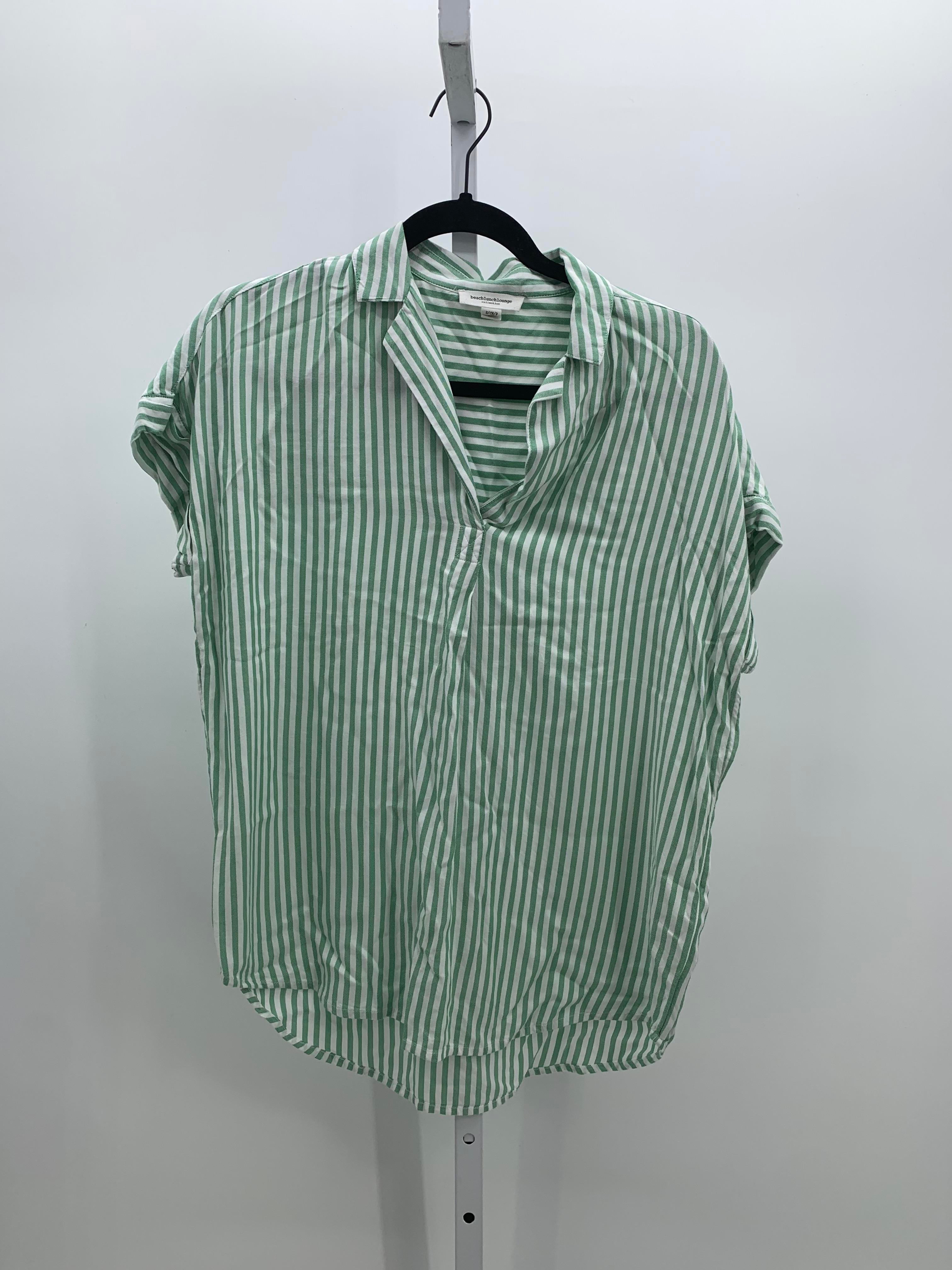 Size Small Misses Short Sleeve Shirt