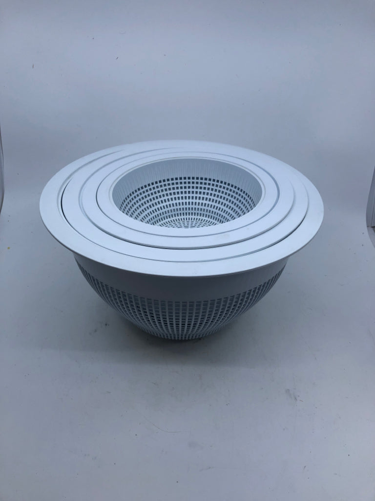 WHITE PLASTIC NESTING PAMPERED CHEF MIXING BOWLS/STRAINER.