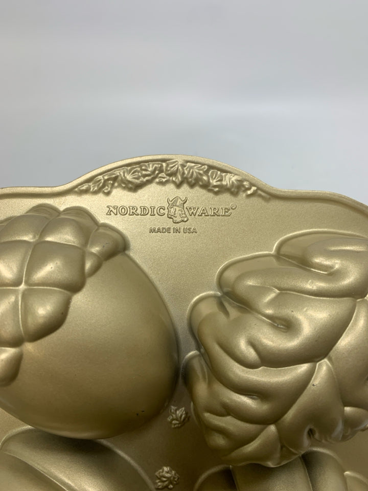 NORDIC WARE CAST ALUMINUM AUTUMN TREATS CAKELET PAN GOLD.