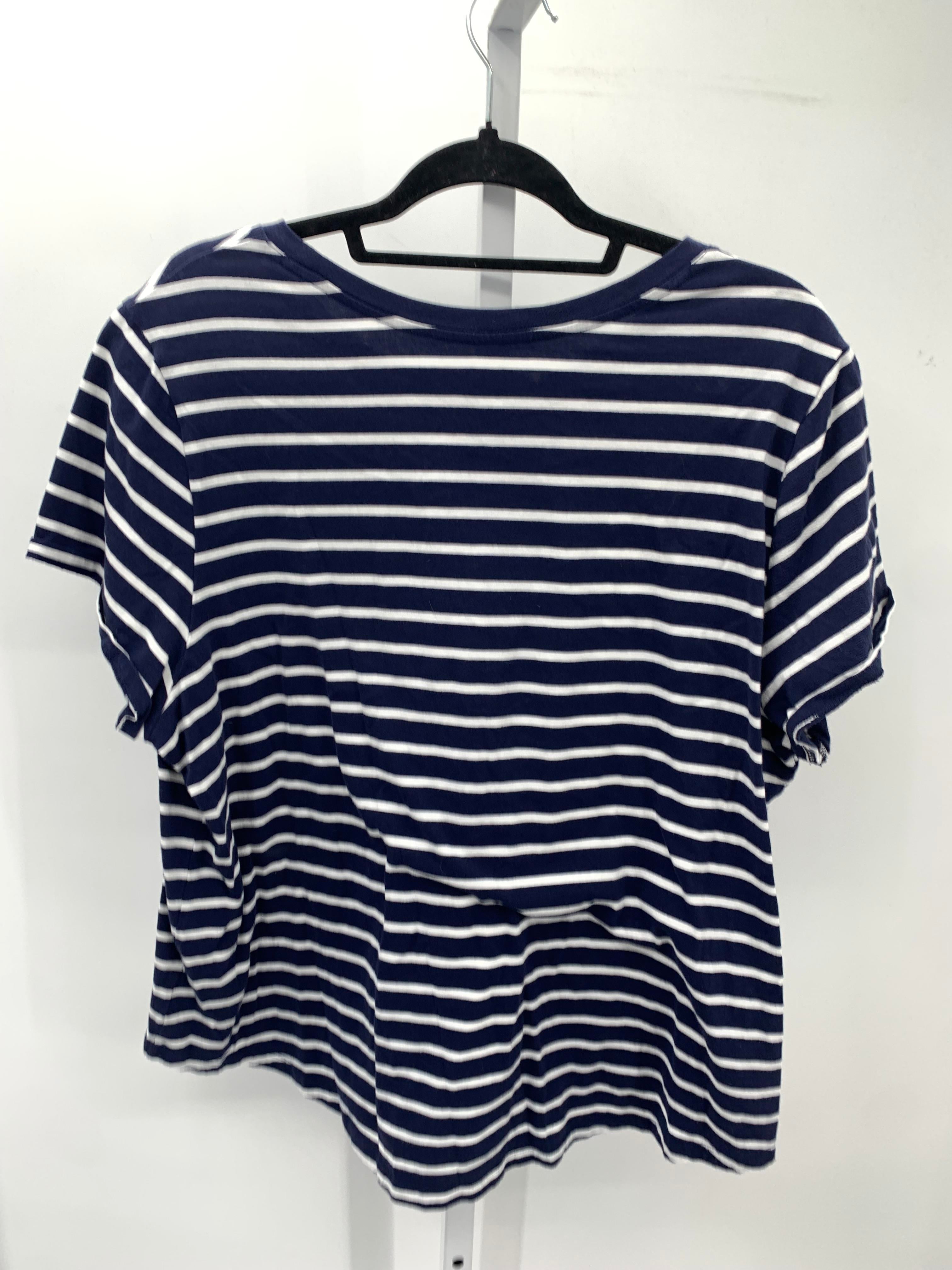 Old Navy Size XXL Misses Short Sleeve Shirt