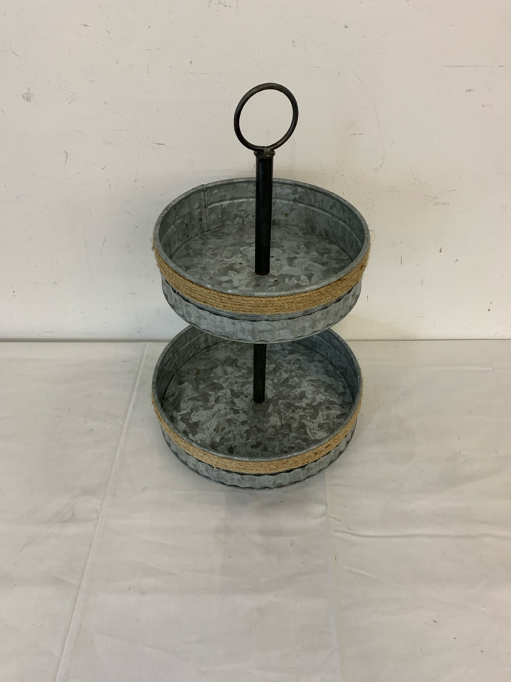 2 TIER GALVANIZED METAL CENTERPIECE.