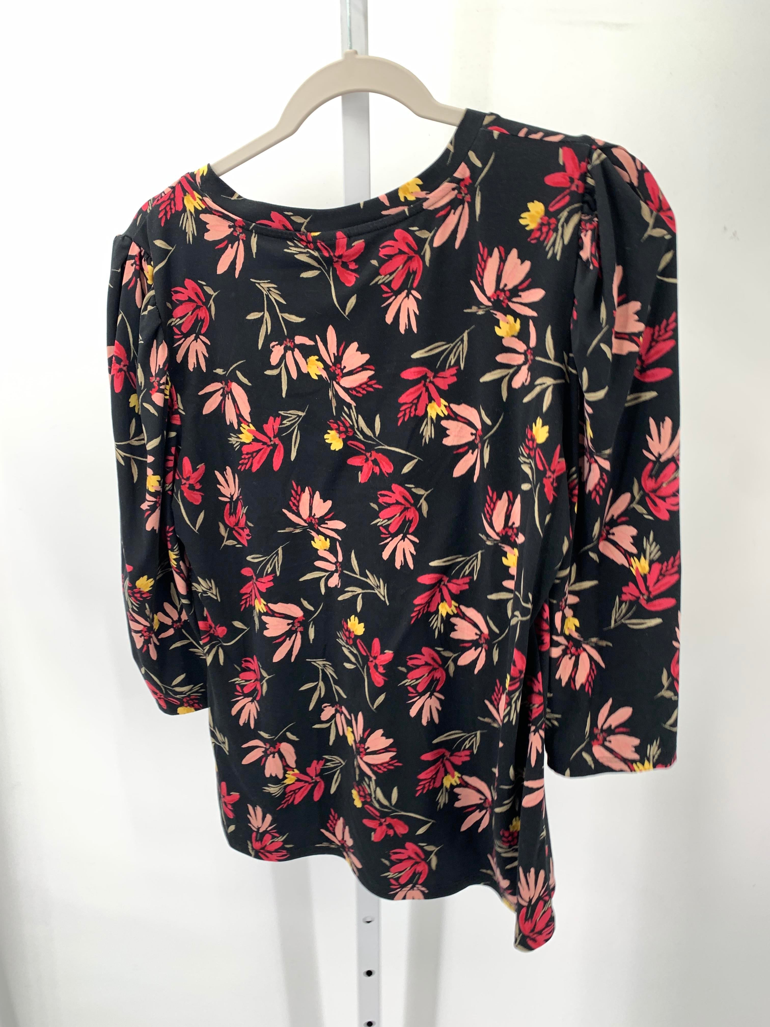 Size Large Misses 3/4 Sleeve Shirt