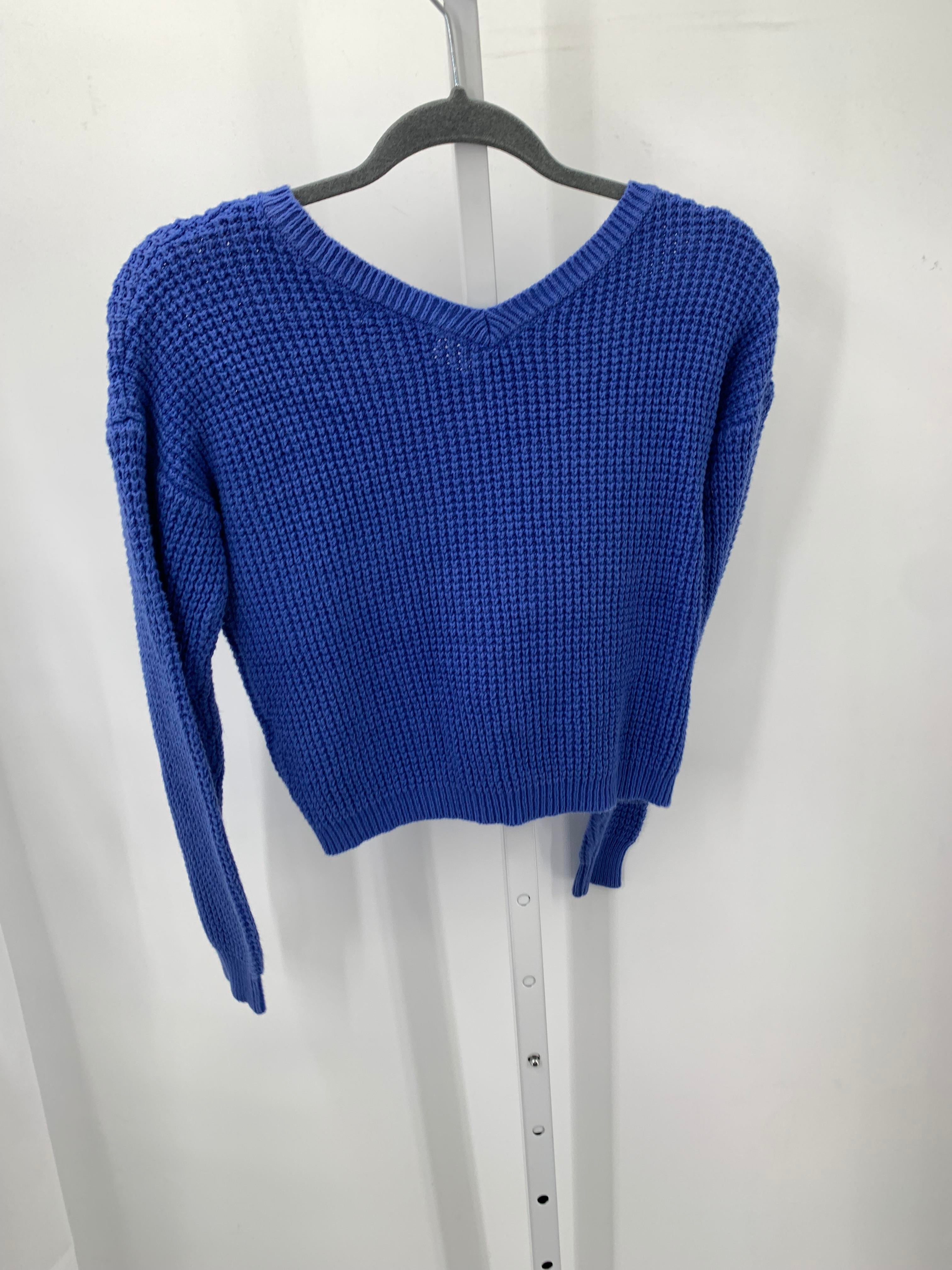 Size Large Juniors Long Sleeve Sweater