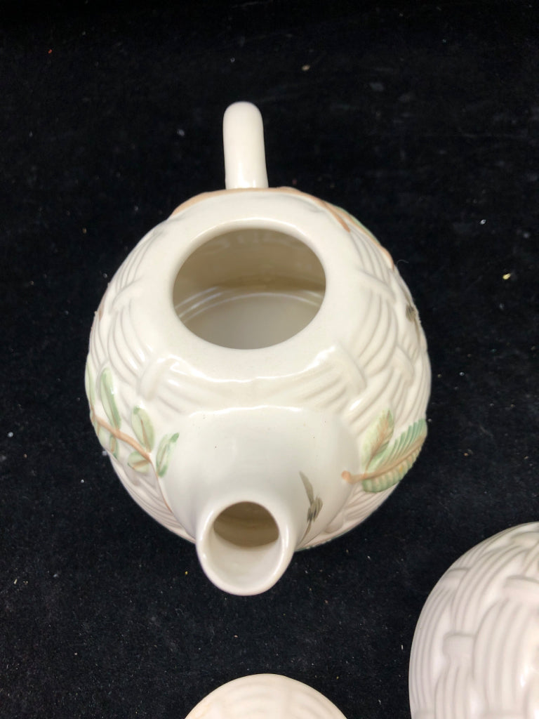 TEA FOR ONE -POT + CUP BEE HIVE BASKET WEAVE.