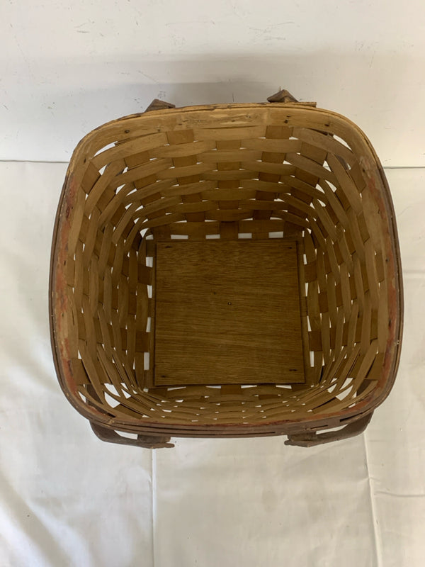 BASKET W/2 HANDLES.