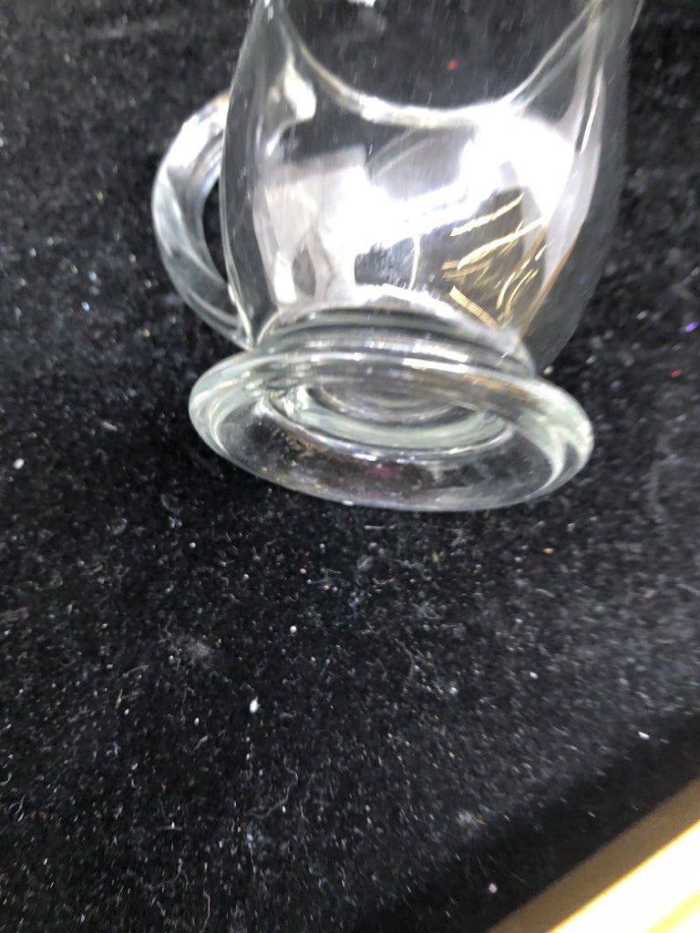 SMALL FOOTED CREAMER.