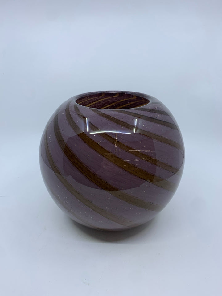 ROUND GLASS PURPLE AND BROWN SWIRL VASE.