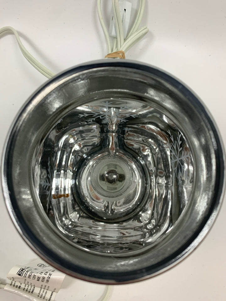 SNOWFLAKE MASON JAR WAX WARMER.