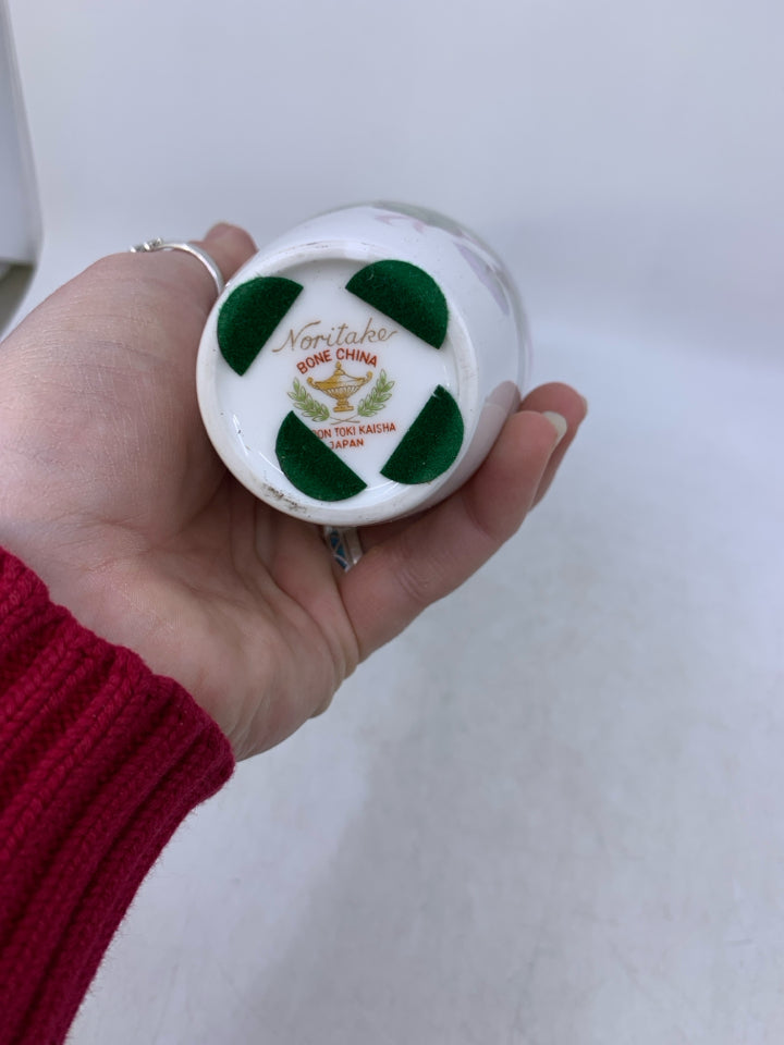 VTG PINK ROSES BONE CHINA NIPPON TOKI KAISHA W/ GOLD RIM.