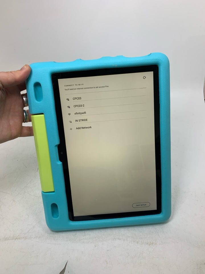 Amazon Fire HD Tablet w/ Case- Tested- *No Charger