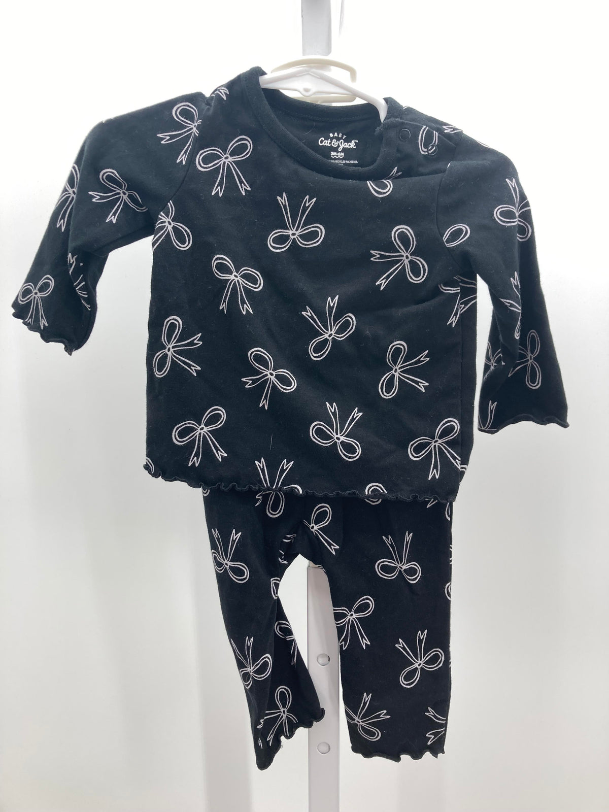 Cat & Jack Size 3-6 Months Girls 2 Pieces