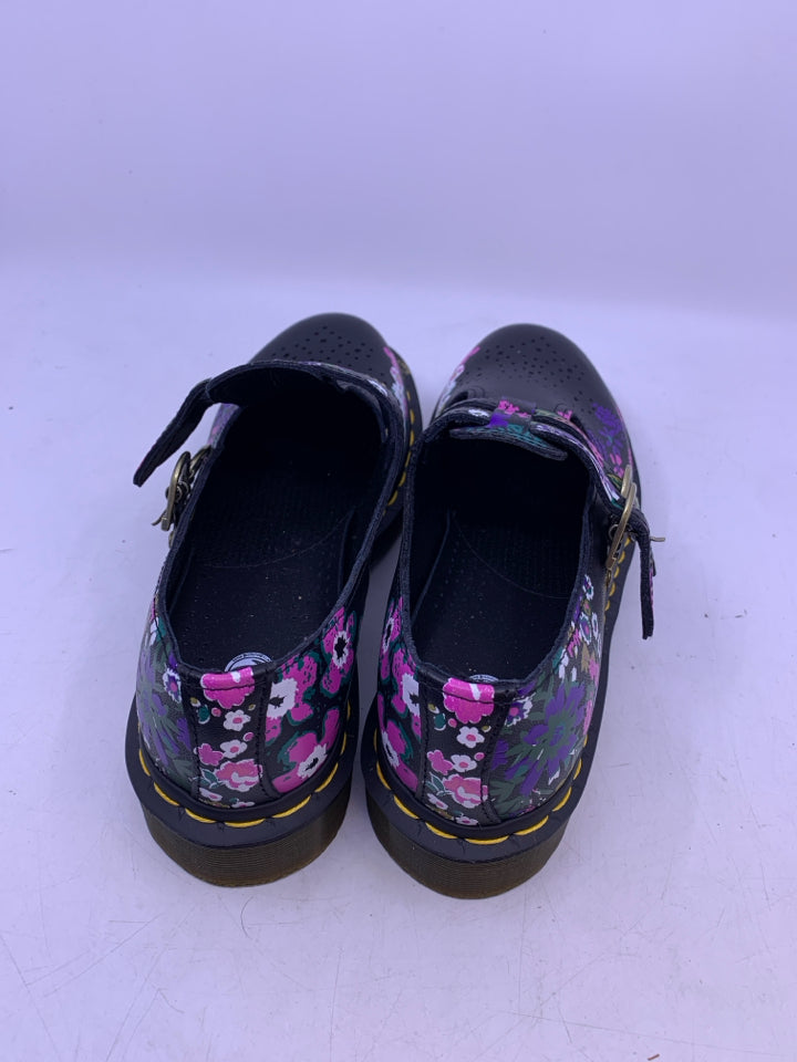 Dr. Martens Size 7 Juniors Shoes