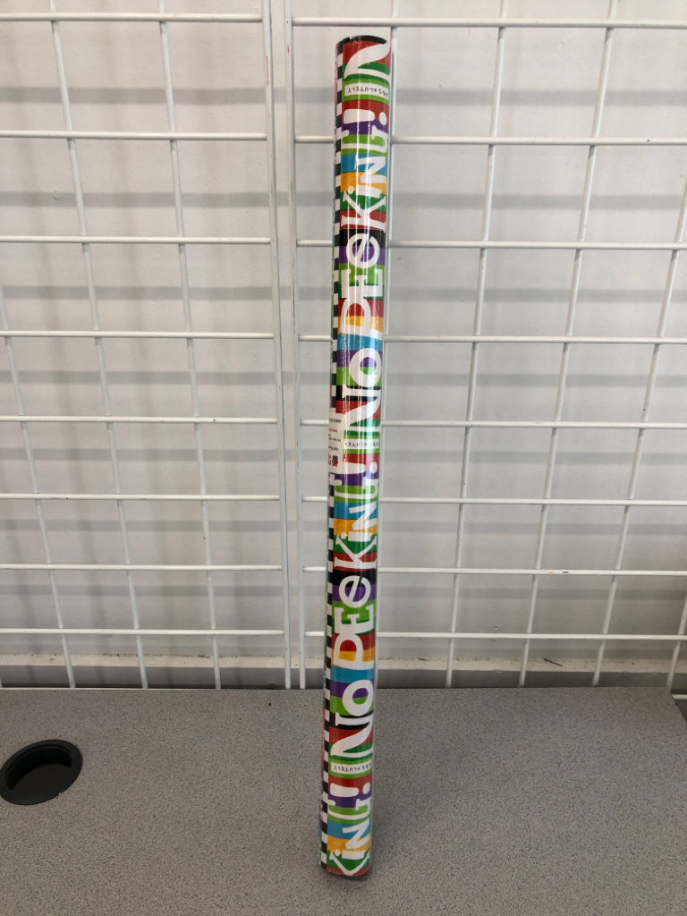 NIP NO PEEKING GIFT WRAP.