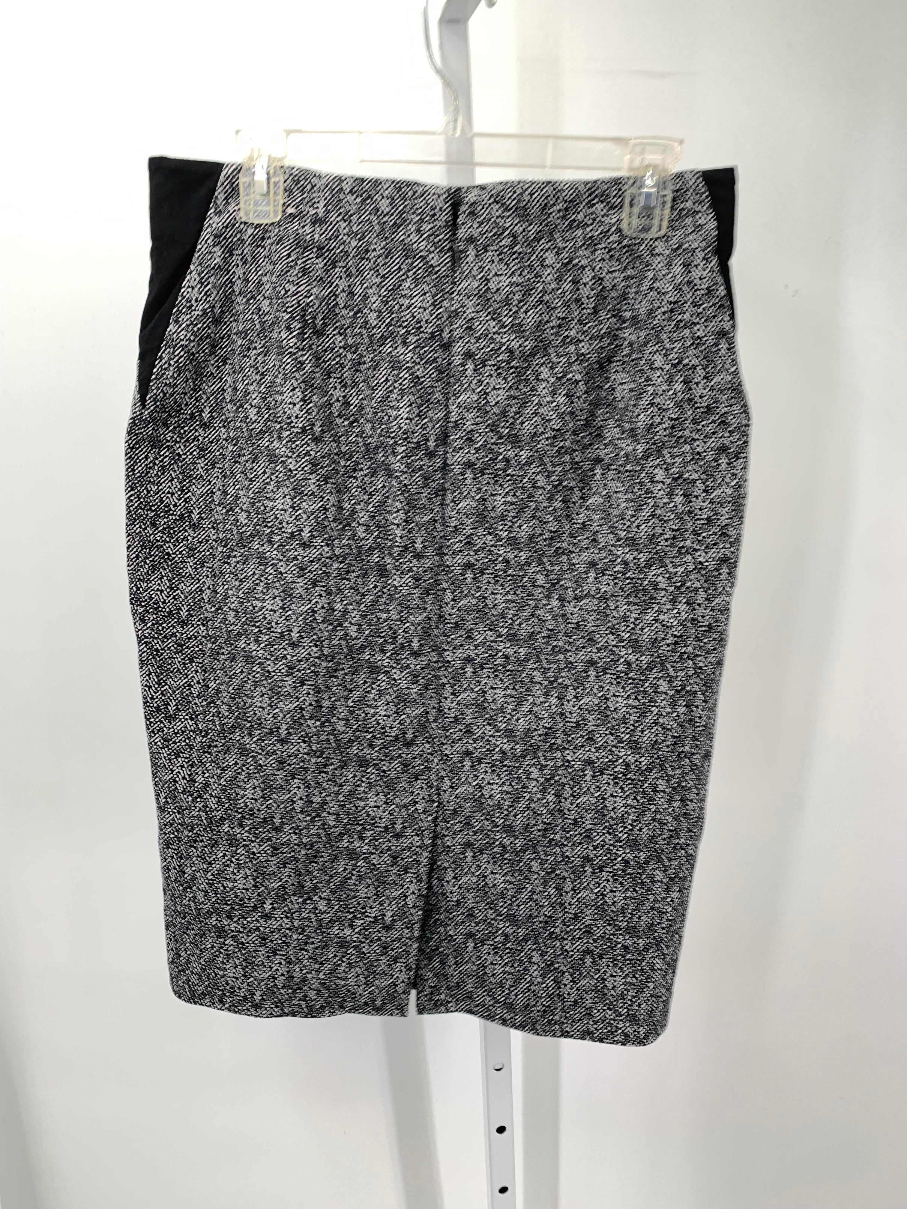 Lila Rose Size 10 Misses Skirt