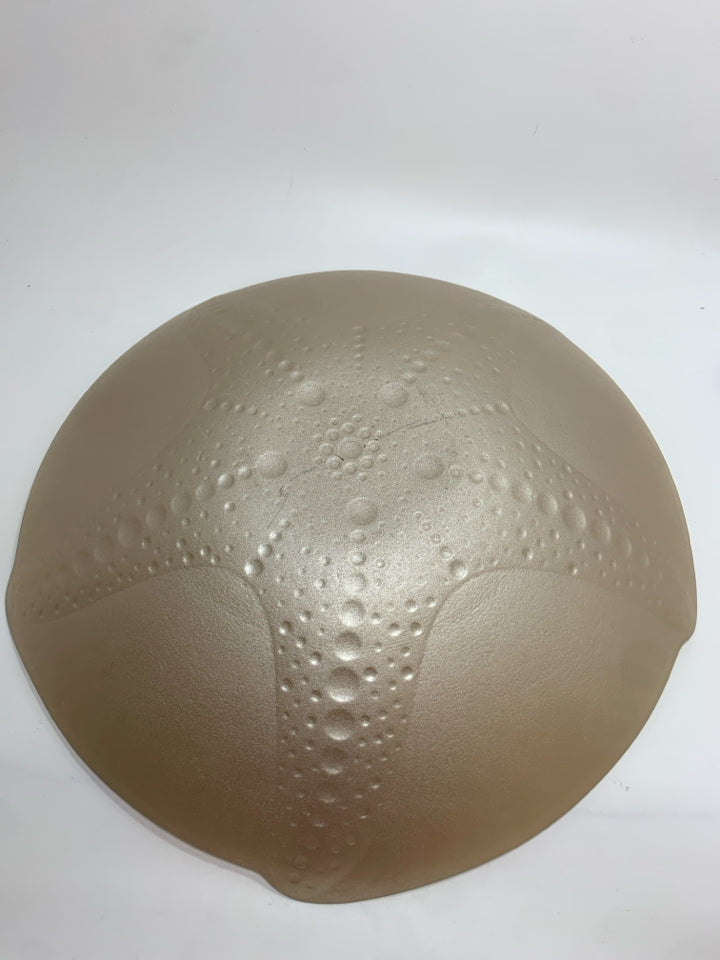IRIDESCENT STARFISH CENTERPIECE BOWL.