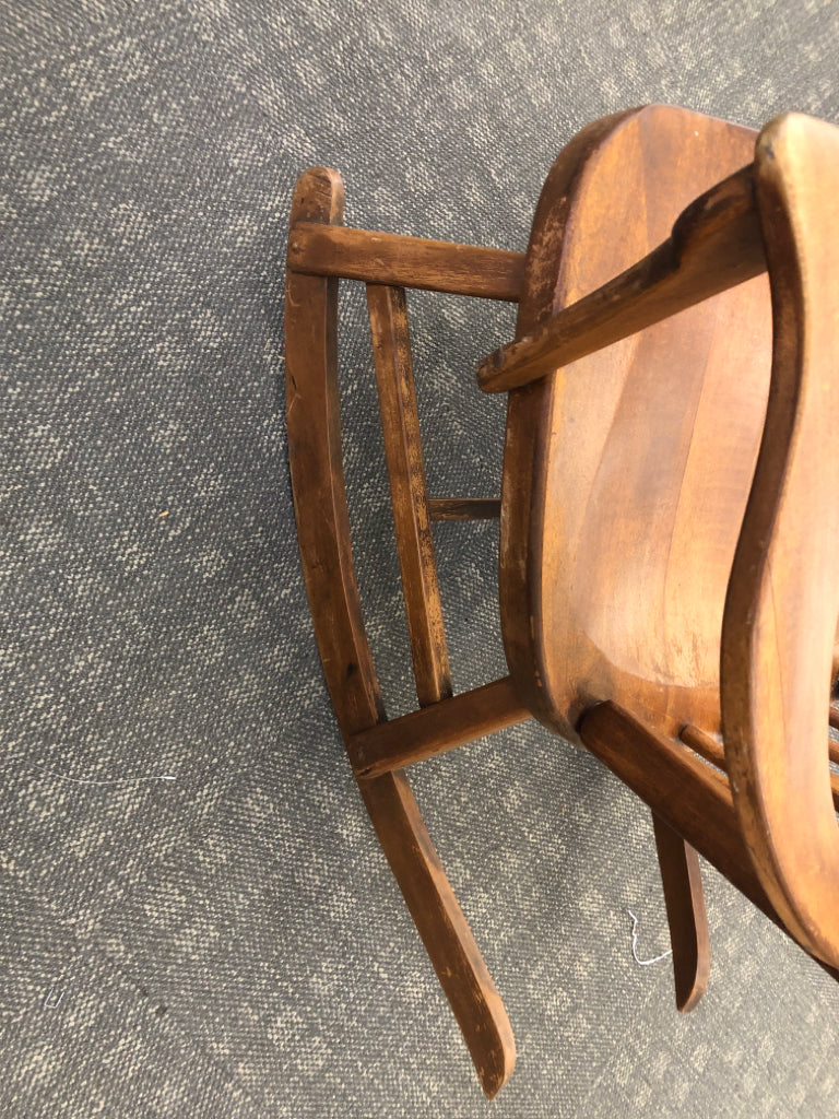 VTG DARK WOOD ROCKING CHAIR.