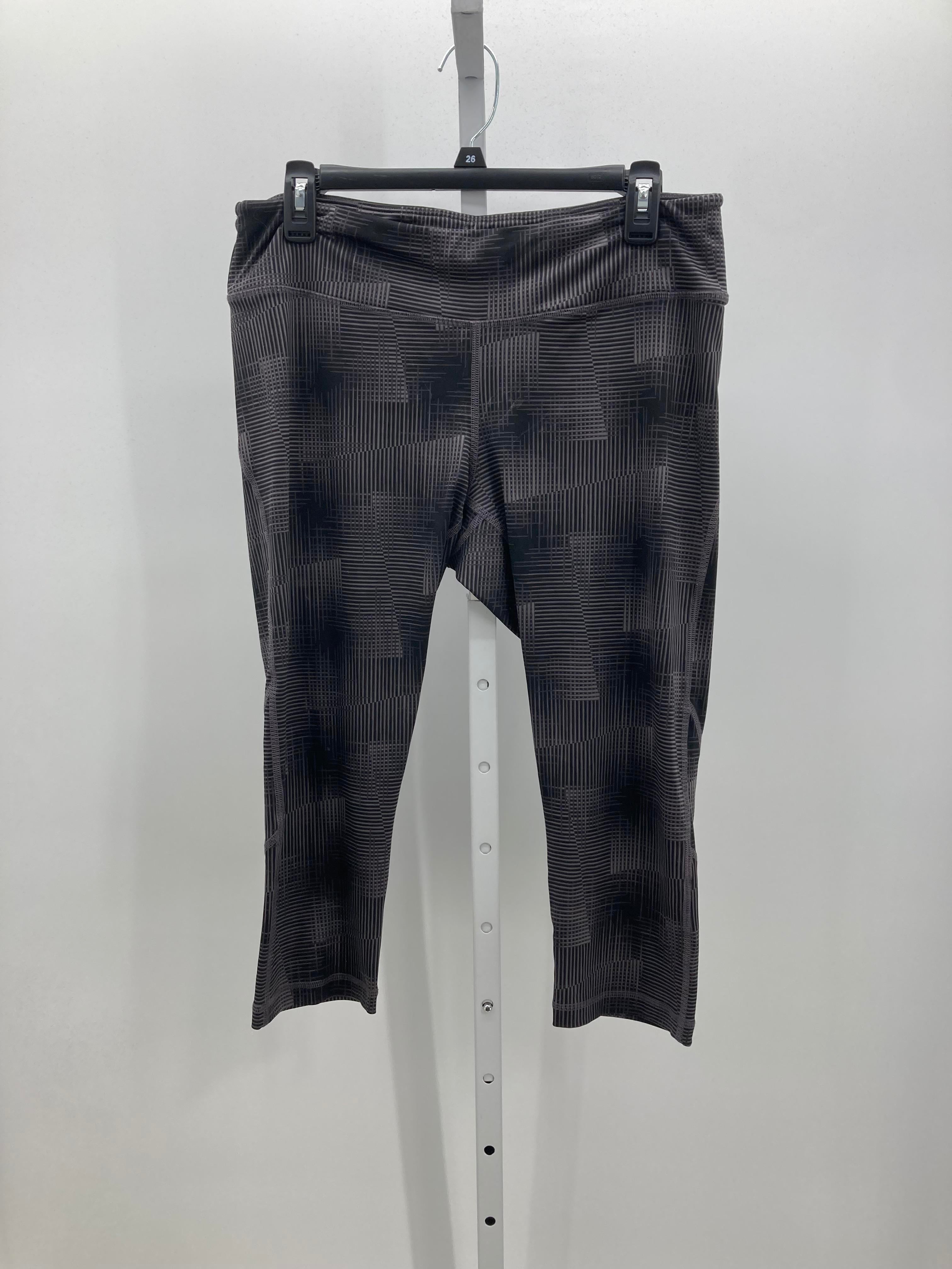 LL Bean Size Medium Misses Capri Pants