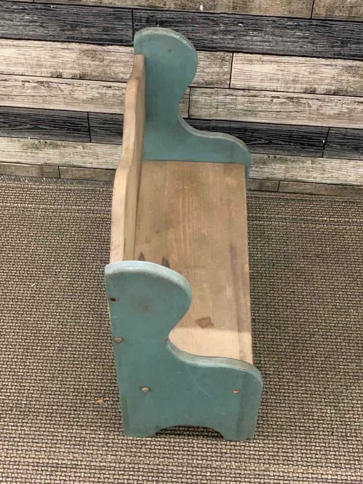 TEAL PAINTED GARDEN BENCH PLANT STAND.