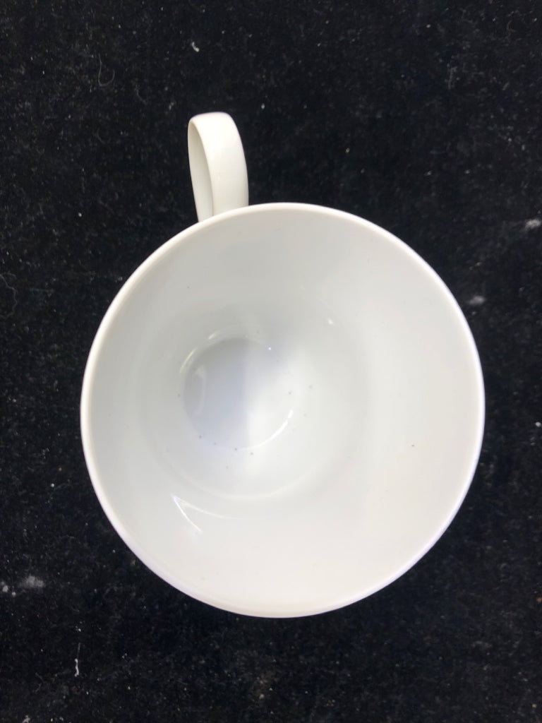 SVC FOR 4 WHITE EMBOSSED TEACUP/SAUCER.