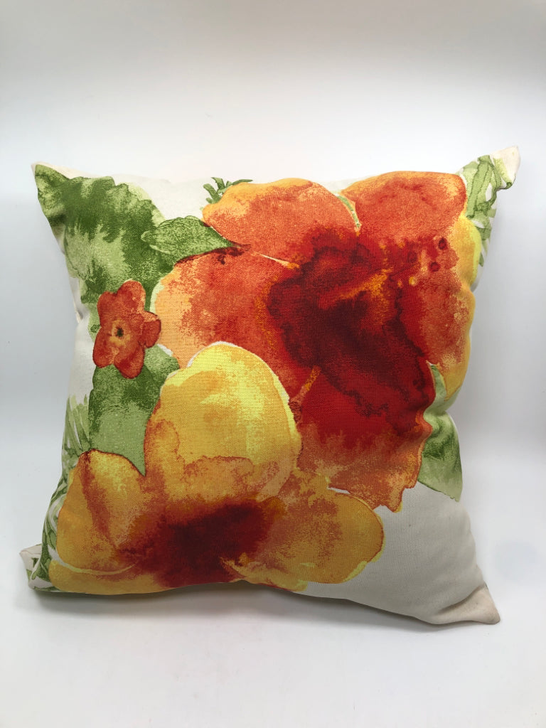 WATER-COLOR STYLE ORANGE FLORAL PILLOW.