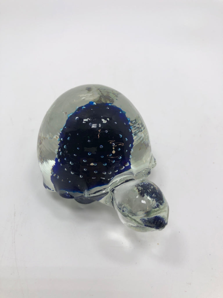 GLASS TURTLE W/BLUE CENTER.