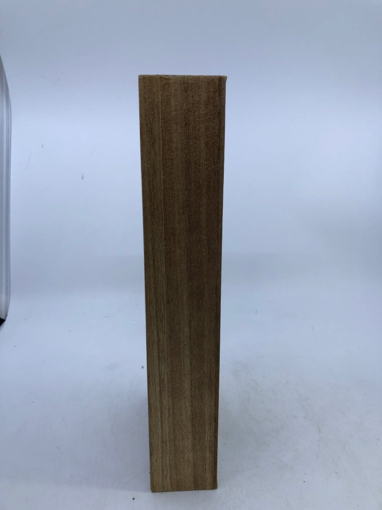LIGHT WOOD RECTANGLE SHADOWBOX.