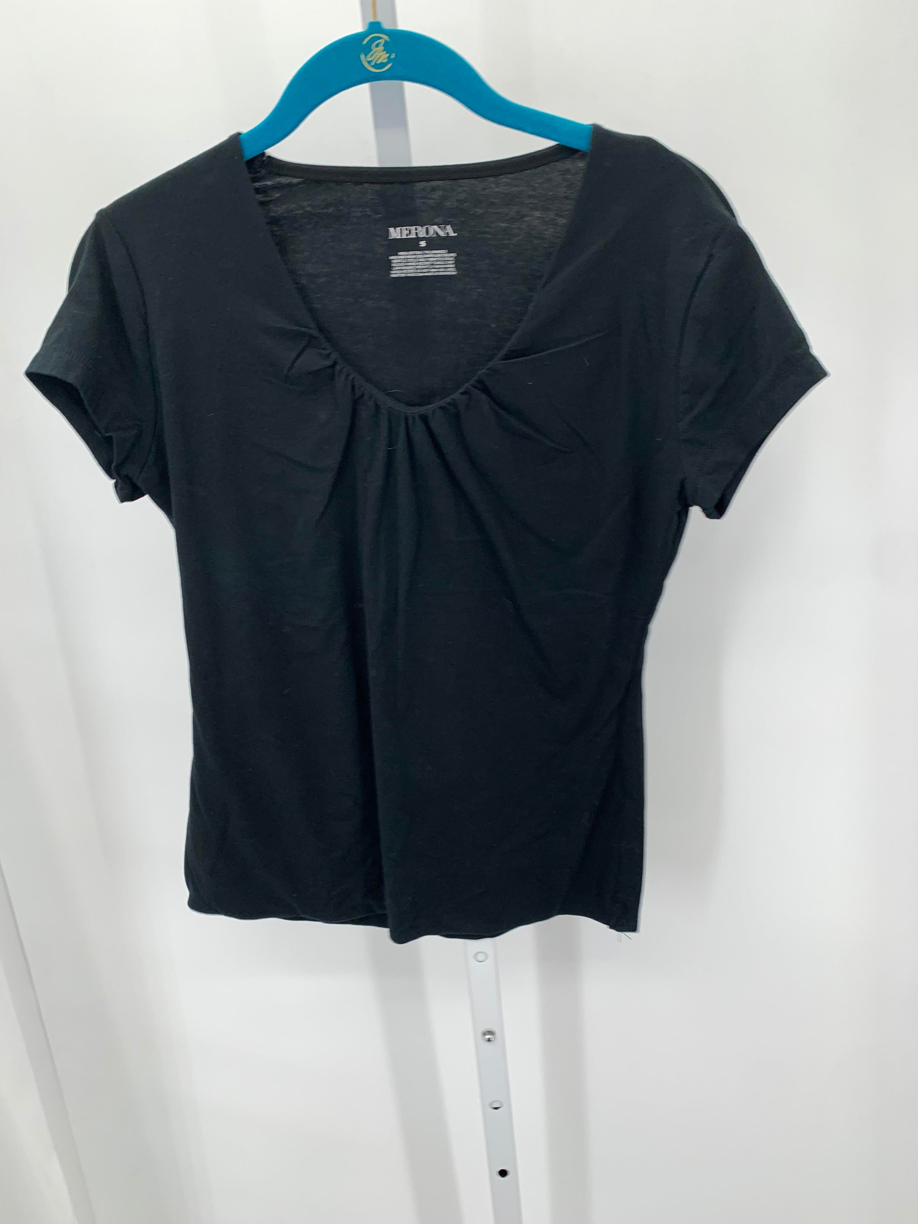 Merona Size Small Misses Short Sleeve Shirt